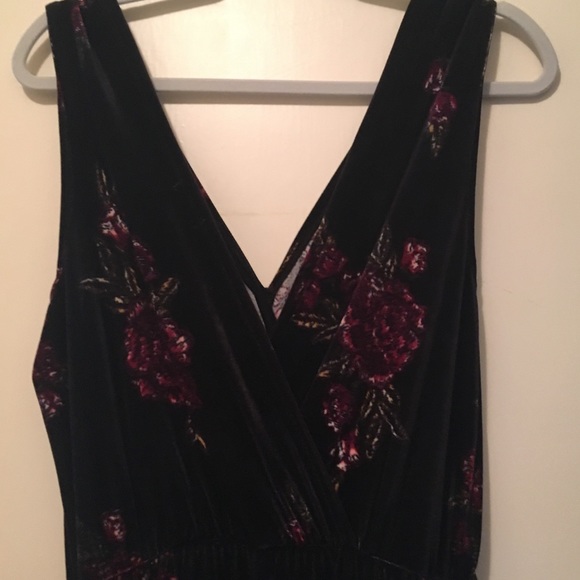 Velvet Romper - Picture 4 of 5